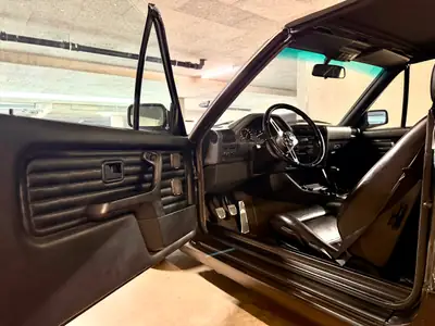 BMW 320i Cabriolet 1989 — Roadster vintage authentique, moteur 6-cylindres, cuir sport — Miniature 9