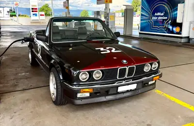 BMW 320i Cabriolet 1989 — Roadster vintage authentique, moteur 6-cylindres, cuir sport — Miniature 12