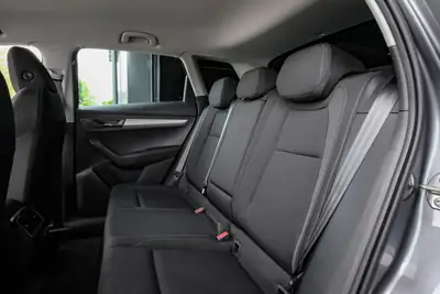 Skoda Karoq 1.5 TSI Fresh DSG — SUV compact fiable, faible kilométrage, garantie constructeur 5 ans — Miniatura 12
