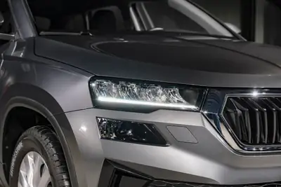 Skoda Karoq 1.5 TSI Fresh DSG — SUV compact fiable, faible kilométrage, garantie constructeur 5 ans — Miniatura 26