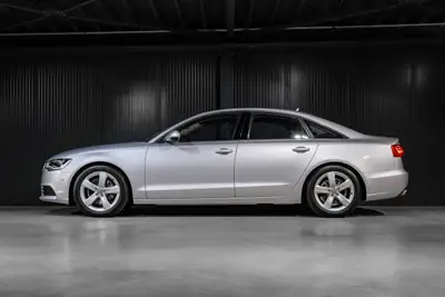 Audi A6 Limousine 2.8 V6 FSI — Berline élégante, moteur performant, 21 500 km seulement — Miniature 9