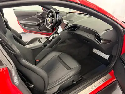 Ferrari Roma 3.9 V8 T — Coupé sportif de prestige, 13'100 km seulement — Miniature 9