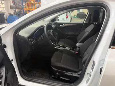 Ford Focus 1.5 EcoBlue 120 Titanium X — Break diesel efficace, 38 000 km seulement — Miniatur 7