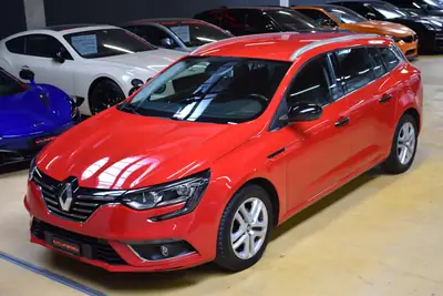 Renault Mégane Grandtour 1.5 dCi — Break élégant, diesel efficace, première main — Seitenansicht