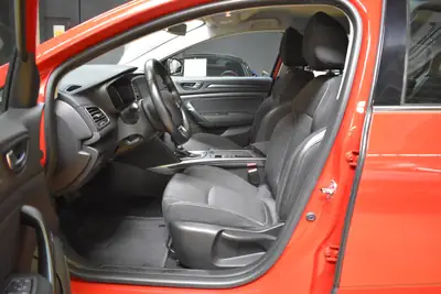 Renault Mégane Grandtour 1.5 dCi — Break élégant, diesel efficace, première main — Miniatur 13
