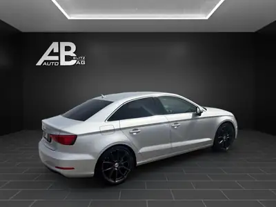 Audi A3 Limousine 1.8 TFSI 180 PS — Berline dynamique révisée, transmission automatique — Armaturenbrett