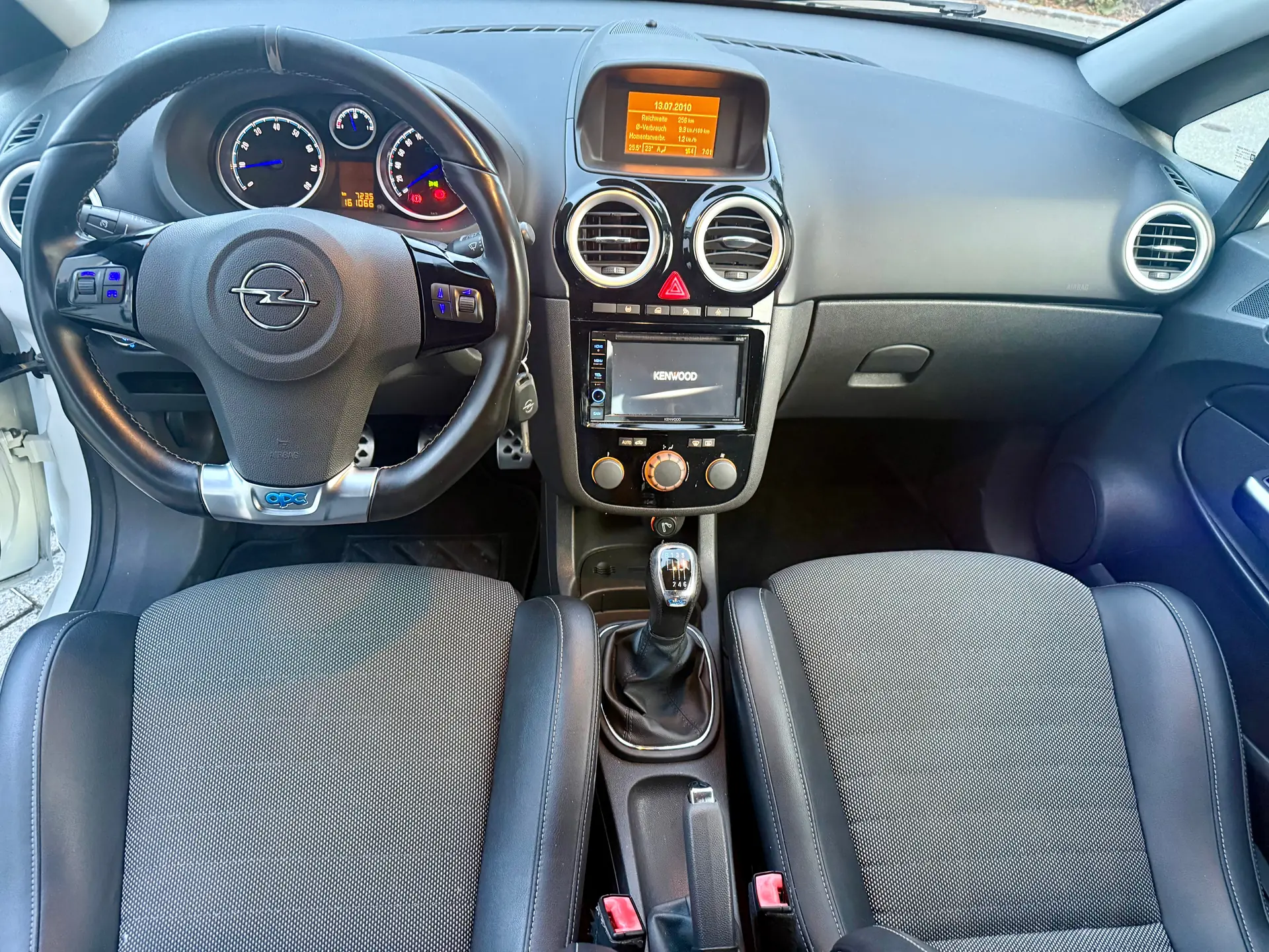 Opel Corsa 2010 occasion Lütisburg — 3