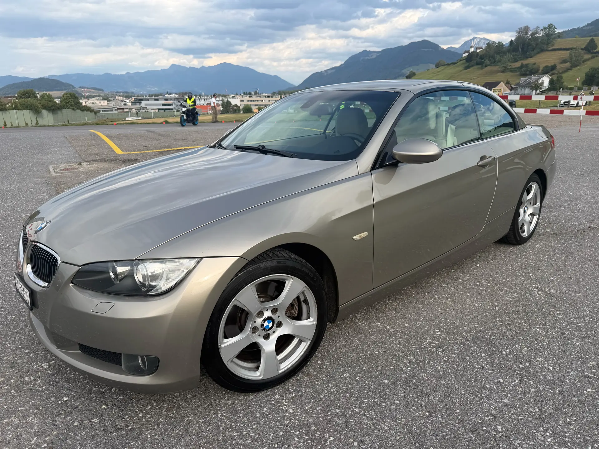 BMW 325 2008 occasion Altendorf — 1
