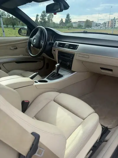BMW 325i Cabriolet — Roadster élégant, moteur 218 ch, révision juillet 2026 — détail