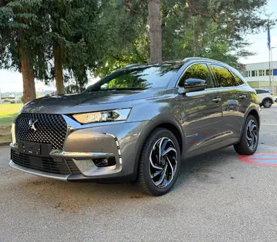 DS7 1.6 PureTech 225 So Chic — SUV premium français avec sièges massants et vision nocturne — Miniatura 7
