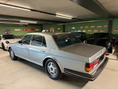 Rolls-Royce Silver Spirit II — Véhicule de collection en état impeccable, homologué vétéran — Seitenansicht
