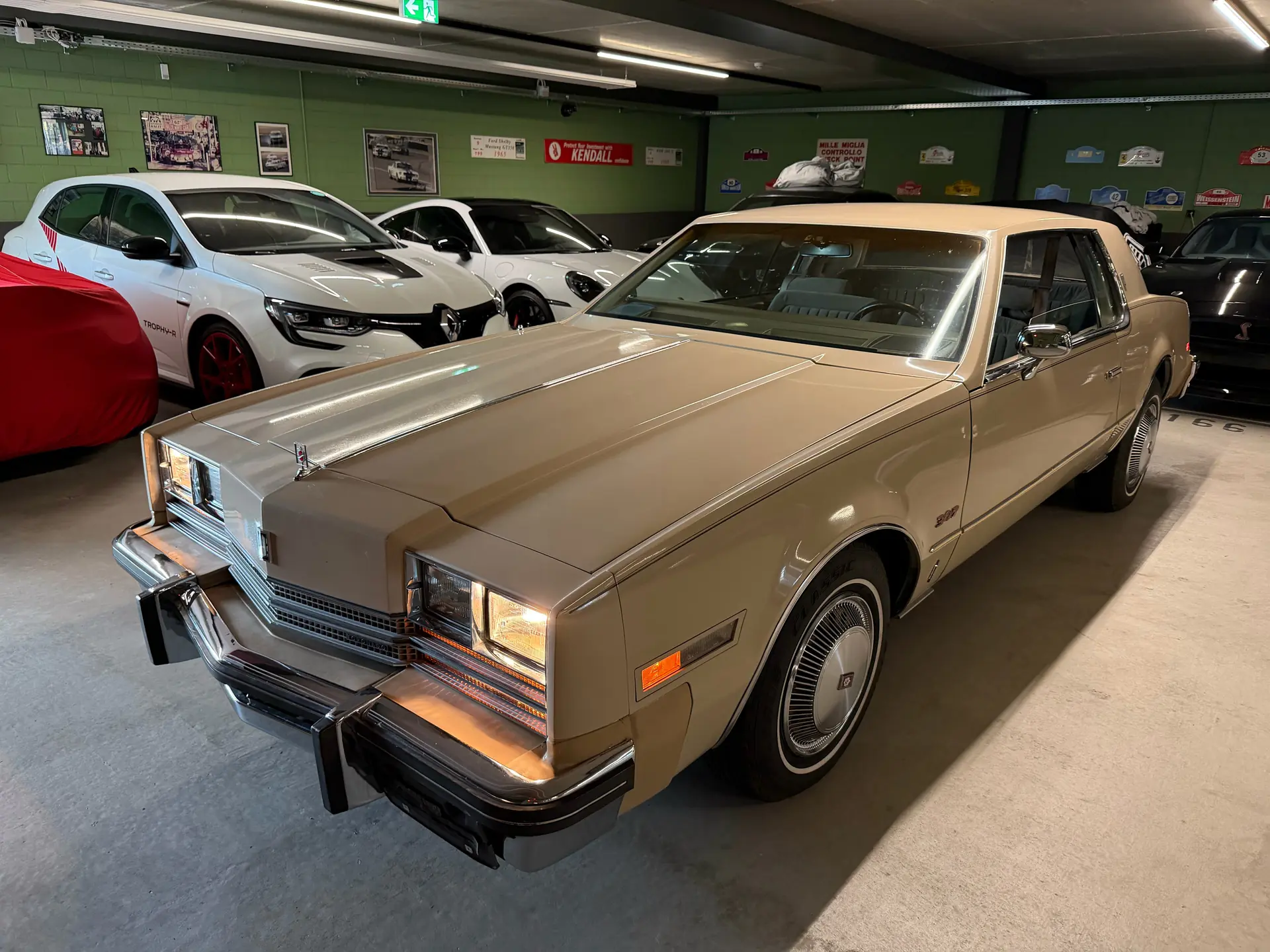 Oldsmobile Toronado 1985 — Coupé américain vintage, 68'000 km, première main