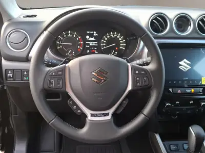 Suzuki Vitara 1.4 T Piz Sulai Hybrid 4x4 — SUV compact hybride, 20 km au compteur — Miniatur 7