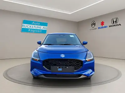 Suzuki Swift 1.2 Piz Sulai Hybrid 4x4 — Citadine polyvalente et économe, quasi neuve — Heckansicht