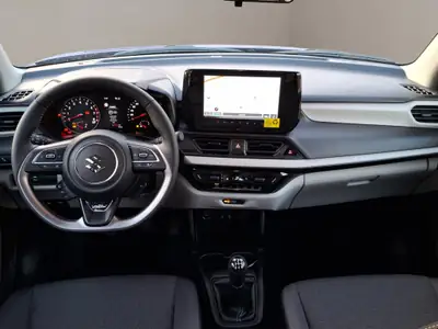 Suzuki Swift 1.2 Piz Sulai Hybrid 4x4 — Citadine polyvalente et économe, quasi neuve — Miniatur 9