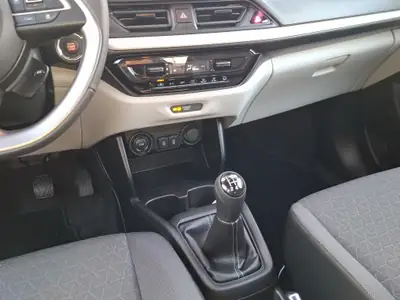 Suzuki Swift 1.2 Piz Sulai Hybrid 4x4 — Citadine polyvalente et économe, quasi neuve — Miniatur 10