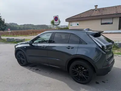 Cadillac XT4 2.0 TD Sport AWD — SUV premium diesel, 75'000 km, traction intégrale — arrière