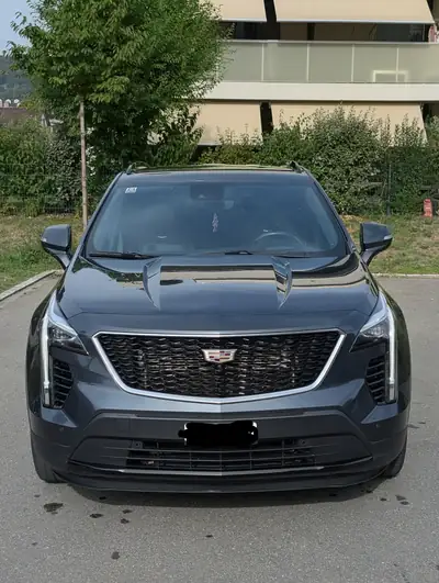 Cadillac XT4 2.0 TD Sport AWD — SUV premium diesel, 75'000 km, traction intégrale — vue extérieure