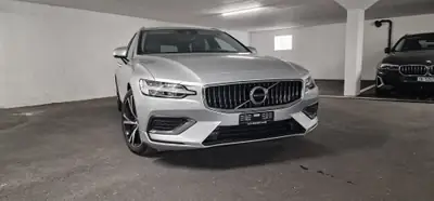 Volvo V60 Diesel — Break élégant, première main, entretien certifié — fianco