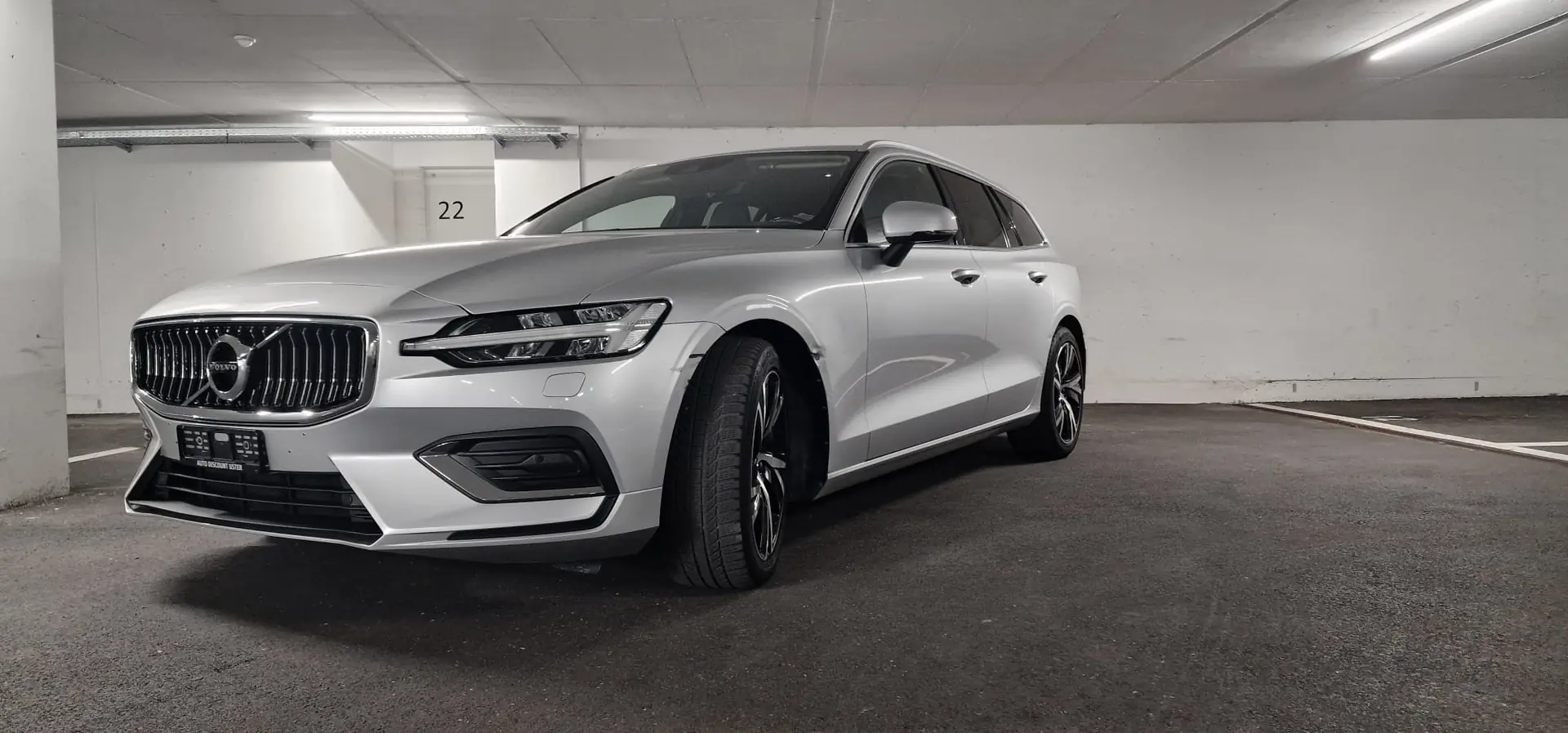 Volvo V60 2022 occasion Beringen — 1