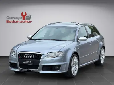 Audi RS4 Avant 4.2 V8 quattro — Un break sportif de légende, moteur atmosphérique 420 ch — Seitenansicht
