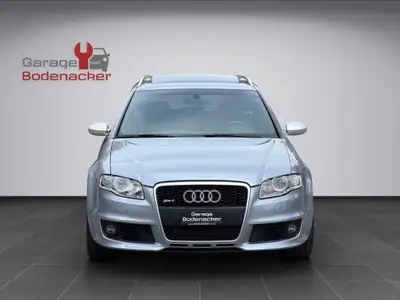 Audi RS4 Avant 4.2 V8 quattro — Un break sportif de légende, moteur atmosphérique 420 ch — Miniatur 17