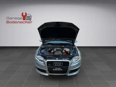 Audi RS4 Avant 4.2 V8 quattro — Un break sportif de légende, moteur atmosphérique 420 ch — Miniatur 18