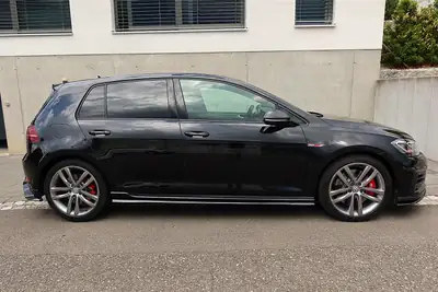 VW Golf 2.0 TSI GTI TCR — 290 ch avec échappement Akrapovic d'origine — interni