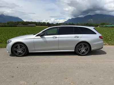 Mercedes-Benz E 400 AMG Line 4Matic — Familiale élégante, 333 ch et transmission intégrale — Außenansicht