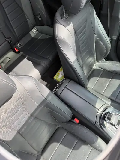 Mercedes-Benz E 400 AMG Line 4Matic — Familiale élégante, 333 ch et transmission intégrale — Miniatur 9