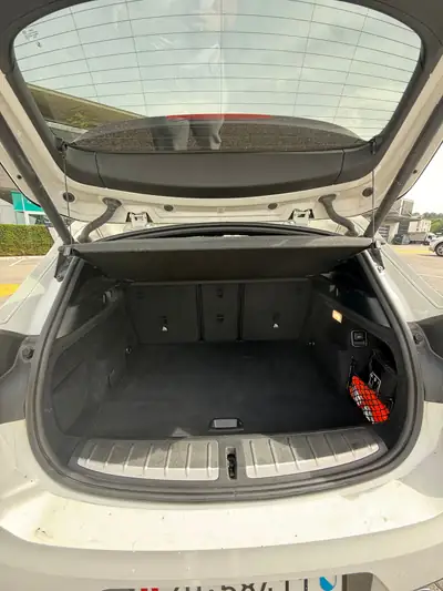 BMW X2 2020 — SUV compact sportif, 36 500 km, transmission automatique — intérieur