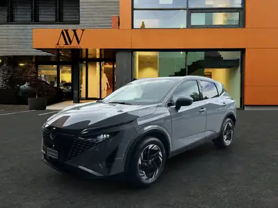 Nissan Qashqai 1.3 DIG-T 158 — SUV hybride léger, 23 000 km seulement — vista posteriore