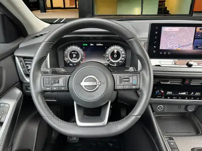 Nissan Qashqai 1.3 DIG-T 158 — SUV hybride léger, 23 000 km seulement — Miniatura 12