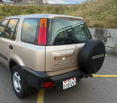 Honda CR-V 2.0i LS 4WD — SUV robuste essence 4x4, historique sans sinistre — intérieur