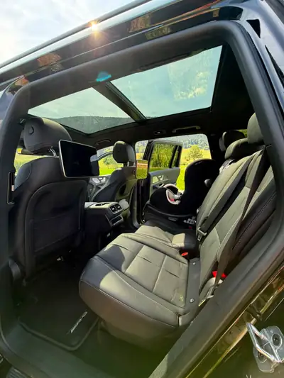 Mercedes-Benz GLS 580 AMG Line — SUV 7 places, 538 ch et technologie hybride — tableau de bord