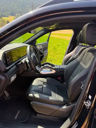 Mercedes-Benz GLS 580 AMG Line — SUV 7 places, 538 ch et technologie hybride — Miniature 7