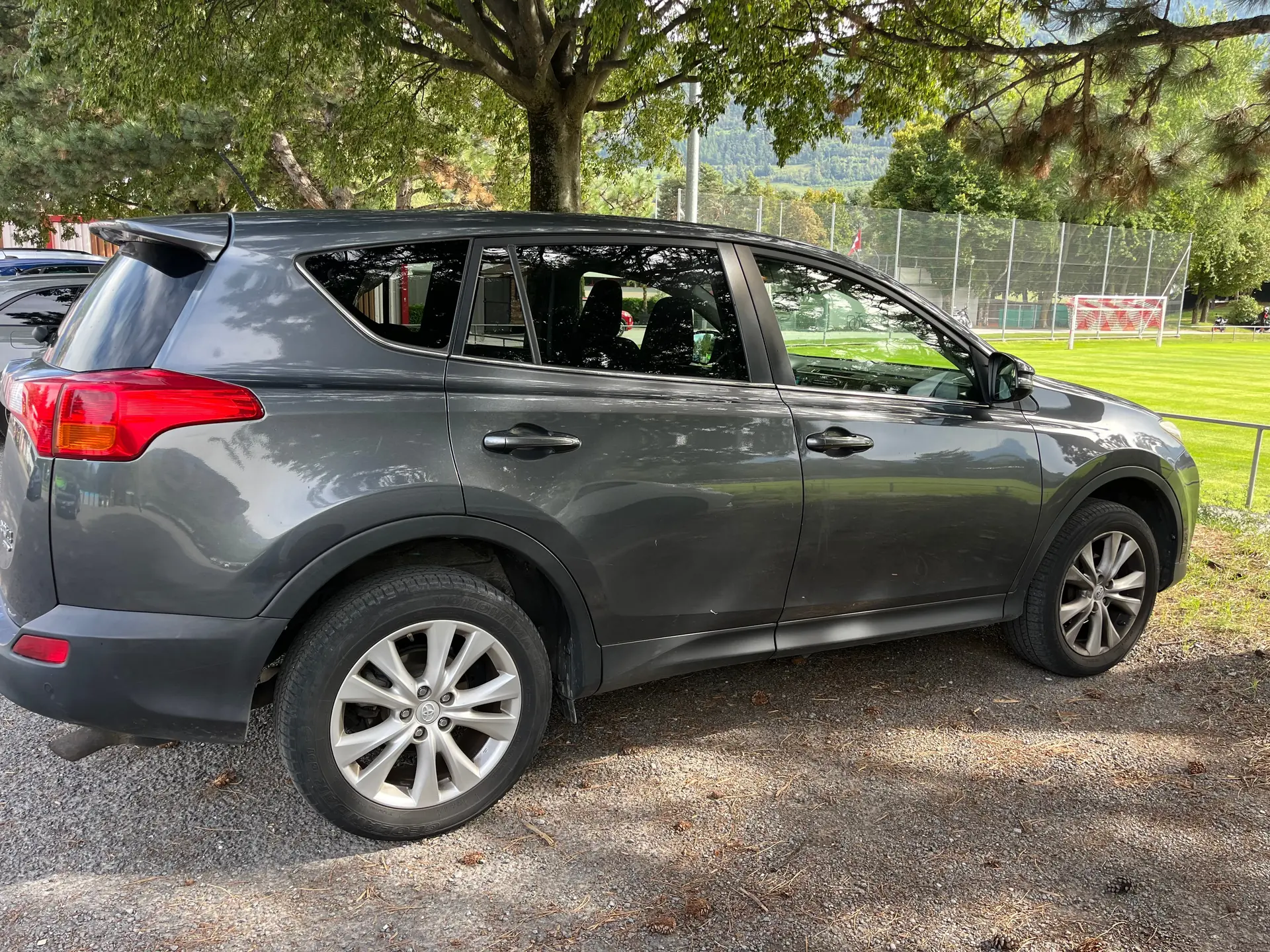 Toyota RAV4 2013 occasion Savièse — 3