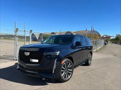 Cadillac Escalade Sport Platinum 6.2 V8 AWD — SUV premium 7 places, 426 ch — vue extérieure