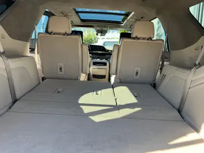 Cadillac Escalade Sport Platinum 6.2 V8 AWD — SUV premium 7 places, 426 ch — tableau de bord