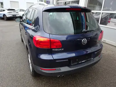 VW Tiguan 2.0 TDI 4Motion — SUV robuste, freins neufs et révision complète — côté