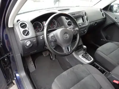 VW Tiguan 2.0 TDI 4Motion — SUV robuste, freins neufs et révision complète — Miniature 8