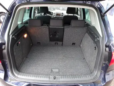 VW Tiguan 2.0 TDI 4Motion — SUV robuste, freins neufs et révision complète — Miniature 14