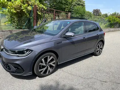 VW Polo 1.0 TSI 115 R-Line DSG — Citadine dynamique, faible kilométrage — Seitenansicht