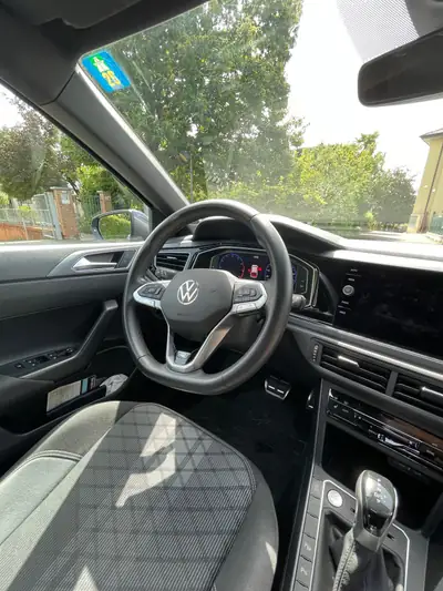 VW Polo 1.0 TSI 115 R-Line DSG — Citadine dynamique, faible kilométrage — Armaturenbrett