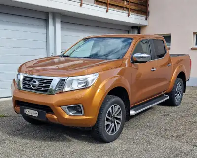 Nissan Navara 2.3 dCi Double Cab Tekna — Pick-up robuste, sans sinistre, très peu kilométré — arrière