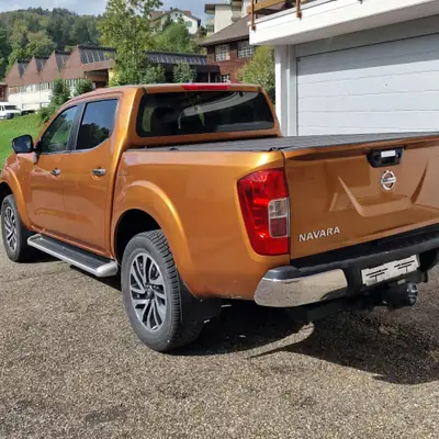 Nissan Navara 2.3 dCi Double Cab Tekna — Pick-up robuste, sans sinistre, très peu kilométré — tableau de bord