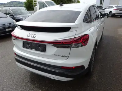 Audi Q4 Sportback e-tron 50 quattro — SUV électrique premium, 65 000 km seulement — arrière