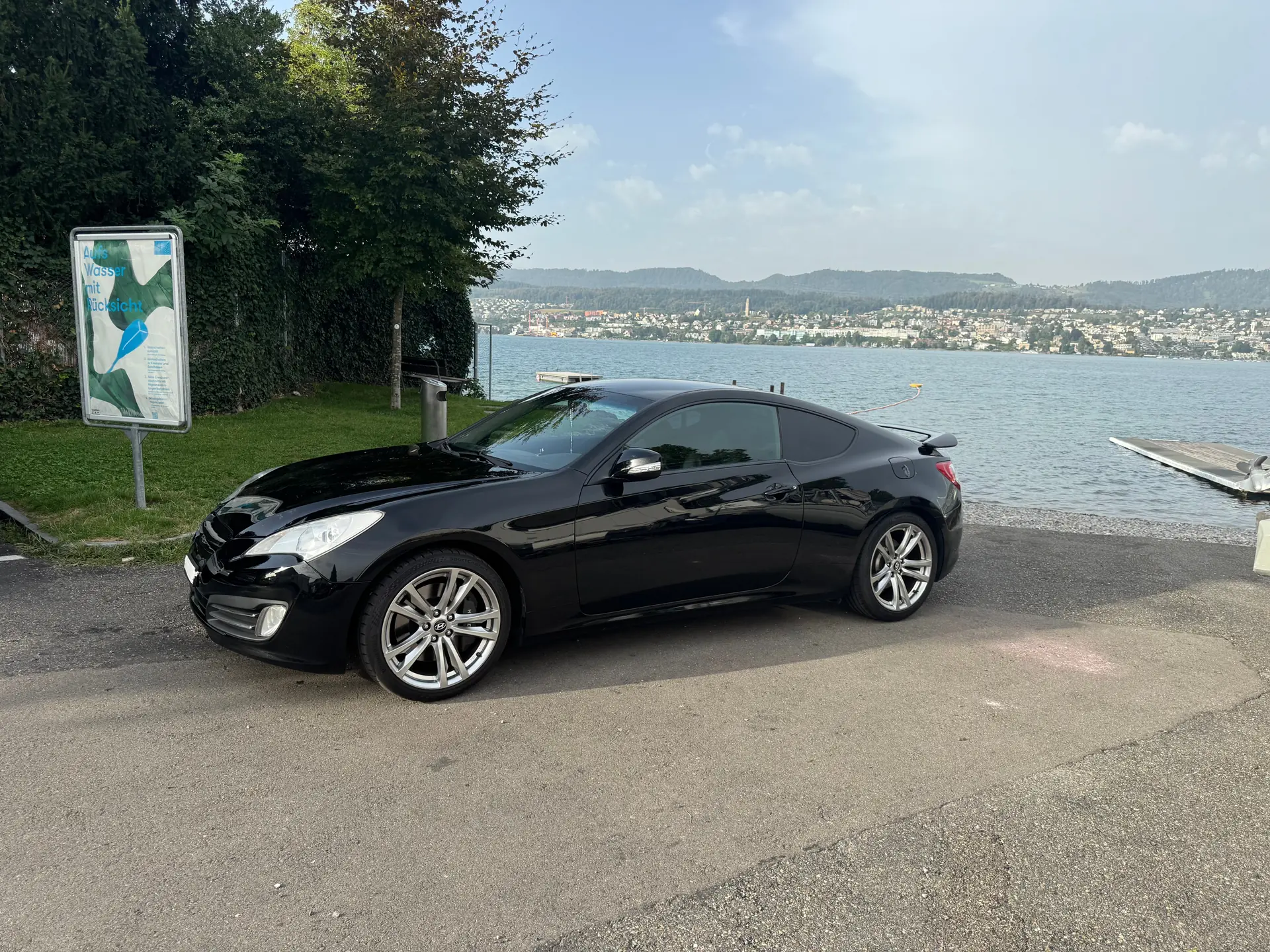 Hyundai Genesis 2012 occasion Urdorf — 1