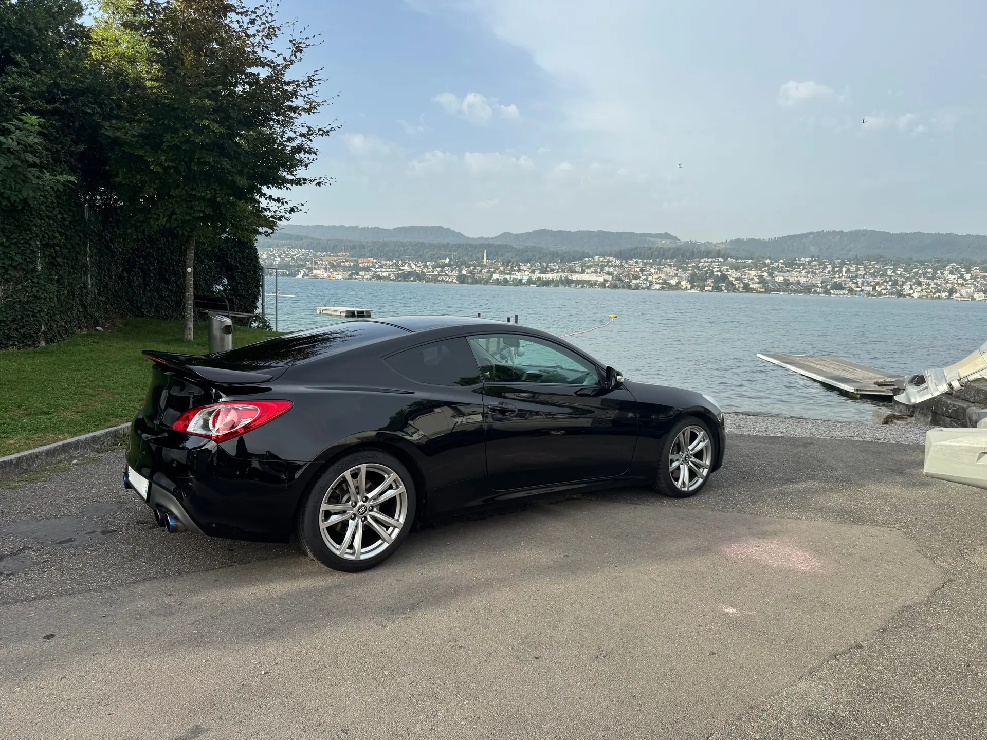 Hyundai Genesis 2012 occasion Urdorf — 3