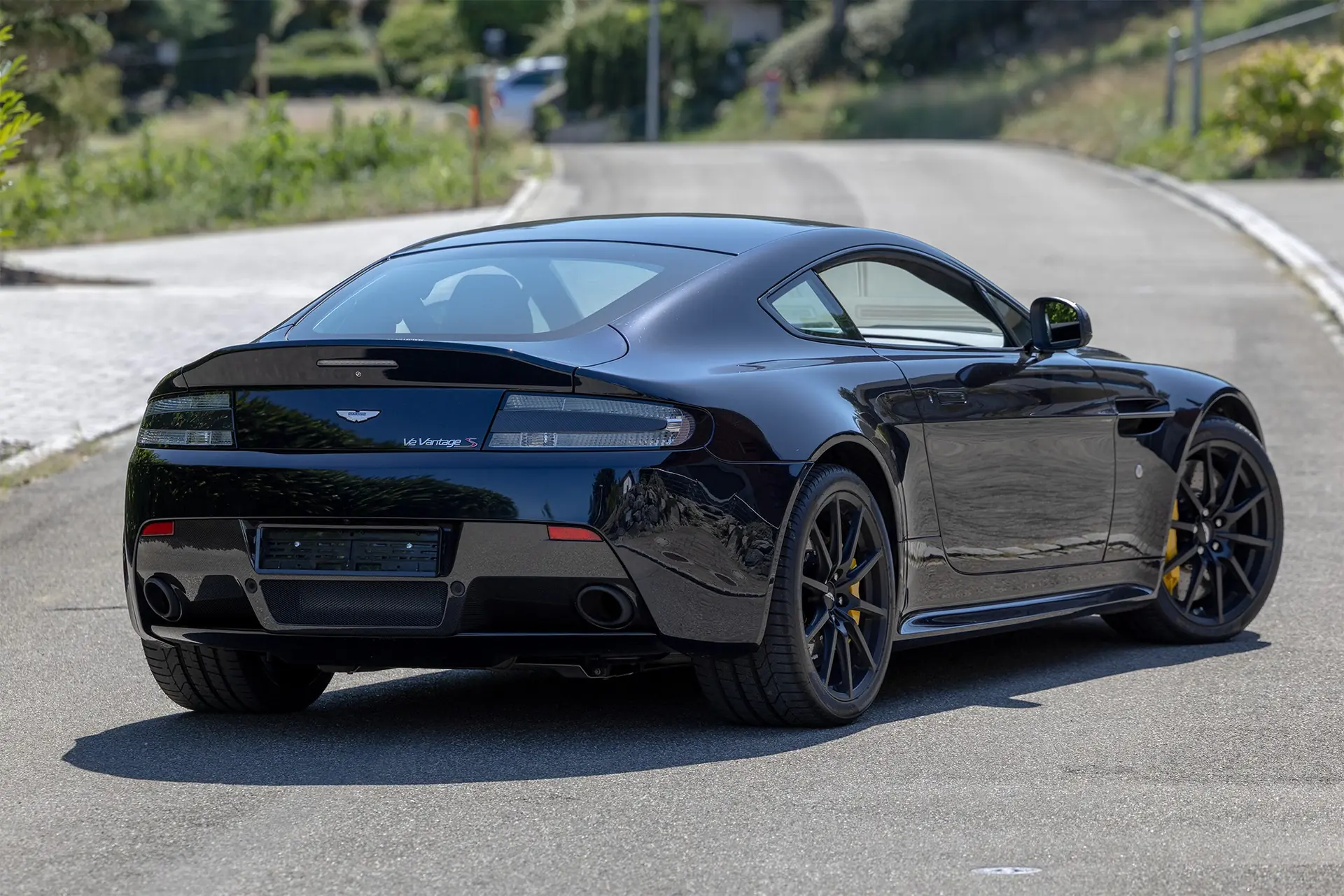 Aston Martin V12 Vantage 2018 occasion Tübach — 2